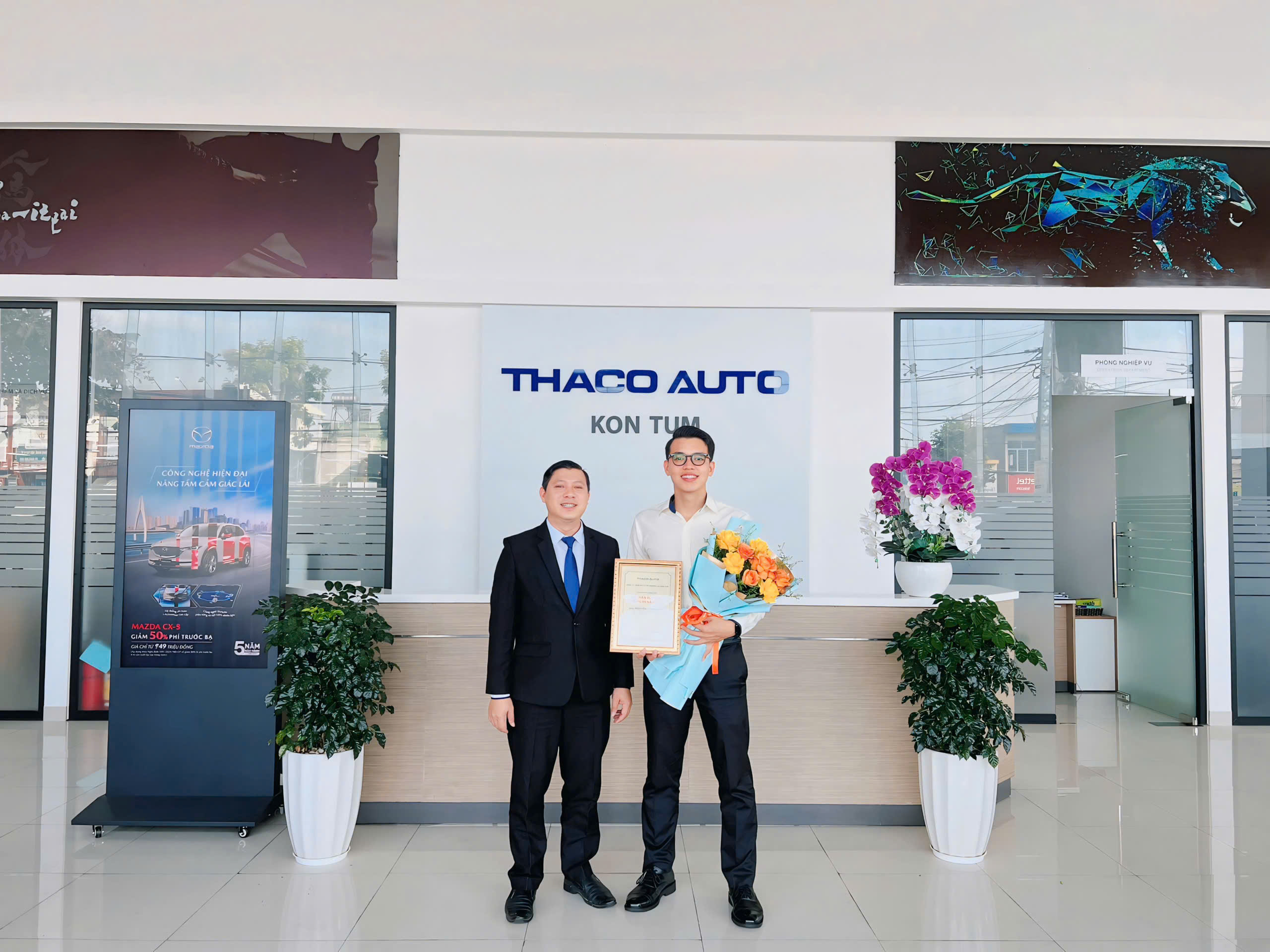 Lễ chào cờ tháng 10: THACO AUTO Kon Tum sẵn sàng bứt phá trong Quý IV/2024