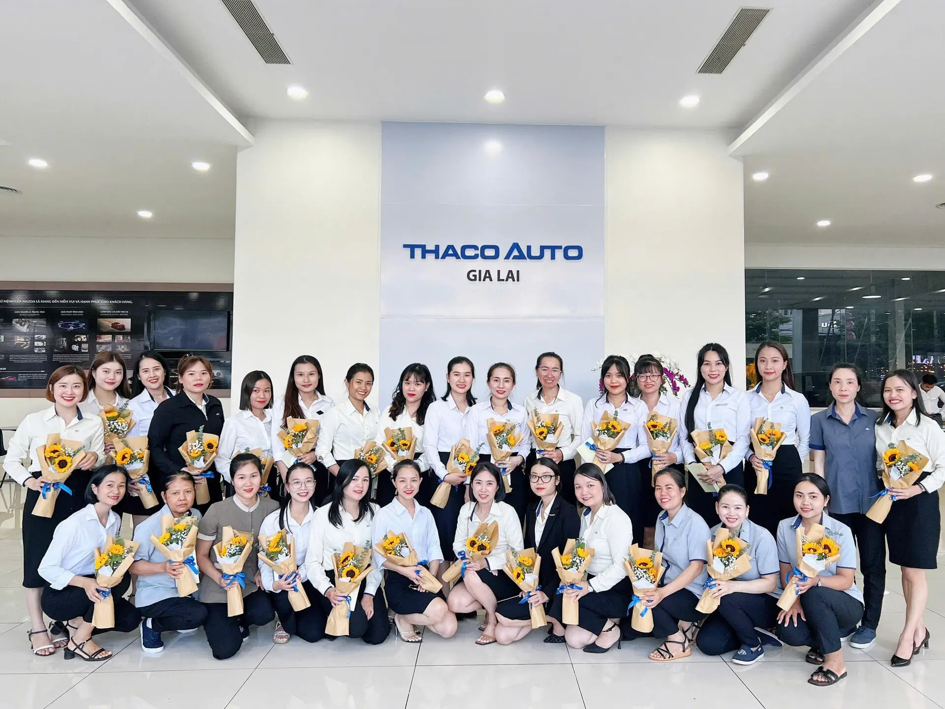 Nữ CBNV THACO AUTO Kon Tum rạng rỡ trong Ngày Phụ nữ Việt Nam 20/10